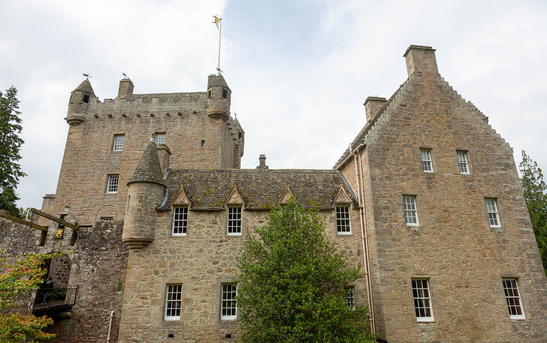Front view of Cawdor Castle.