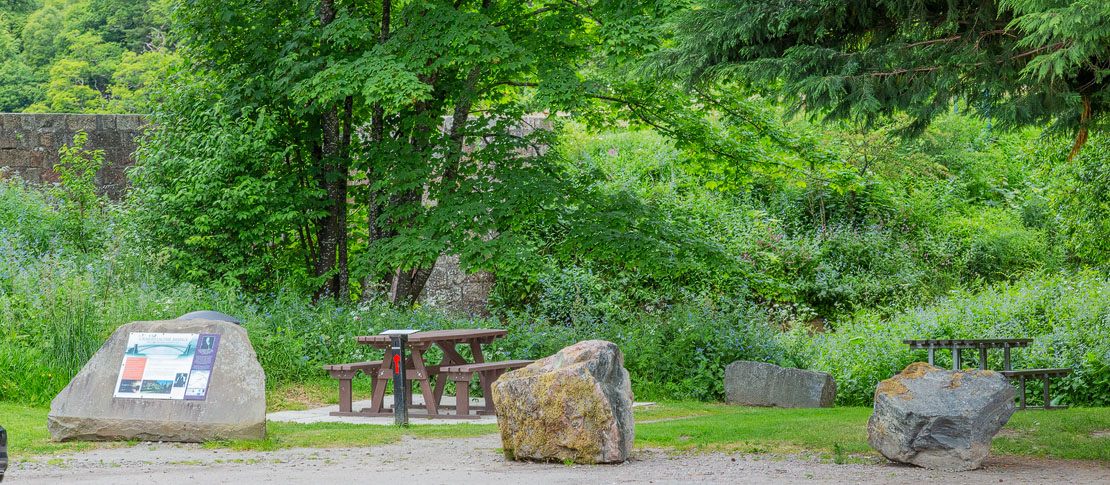 The picnic areea at Craigellachie Bridge.