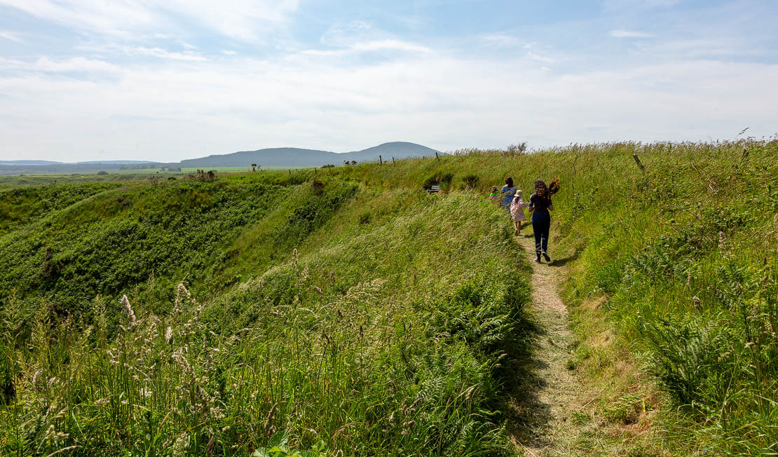 Path to Cullen Bay viewpoint.