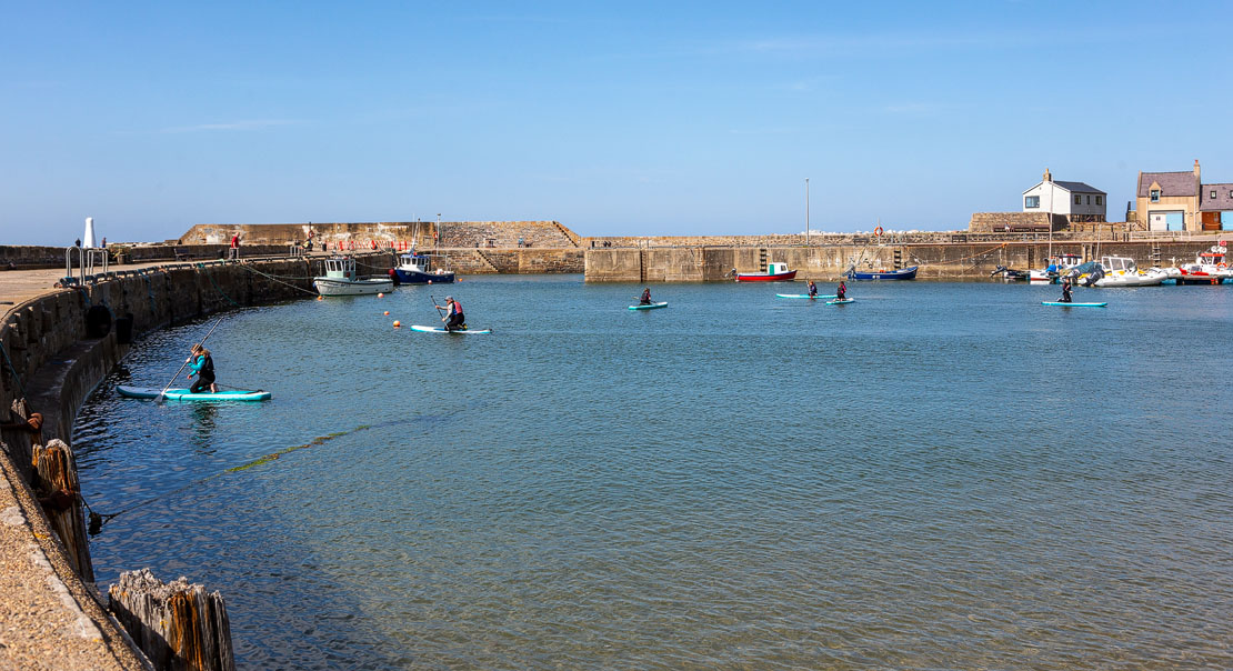 Coastal rowing kayaking stand