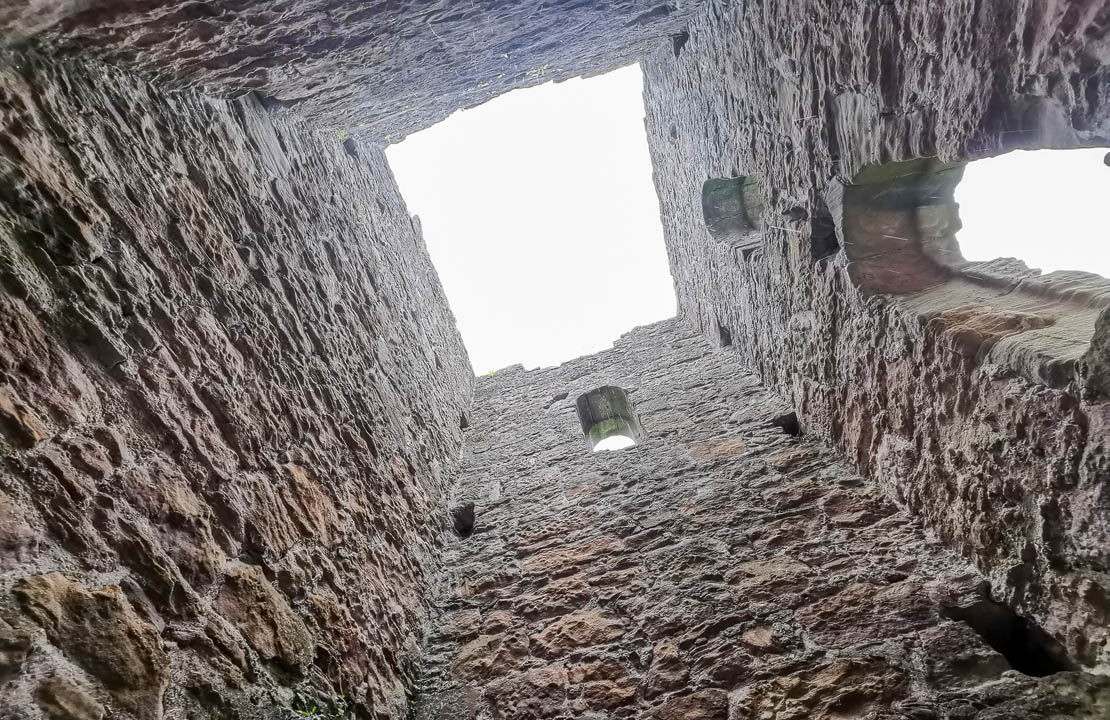 Inside the Culzean arch.