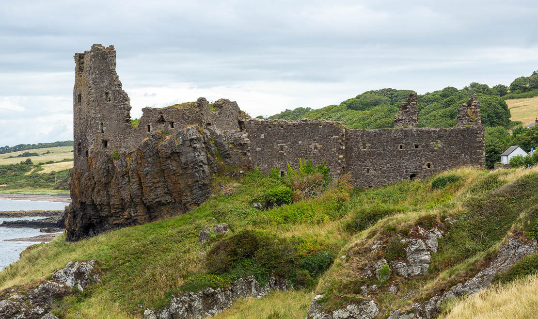 Dunure Castle seen from the south. Allan Stewart.