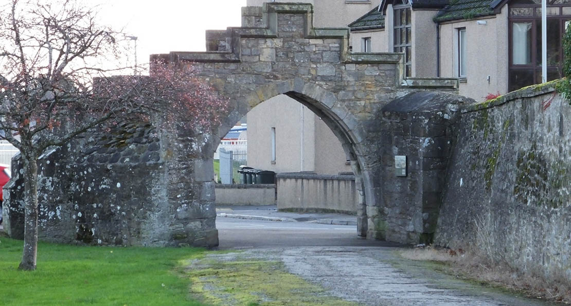 Pansport gateway near Elgin Cathedral