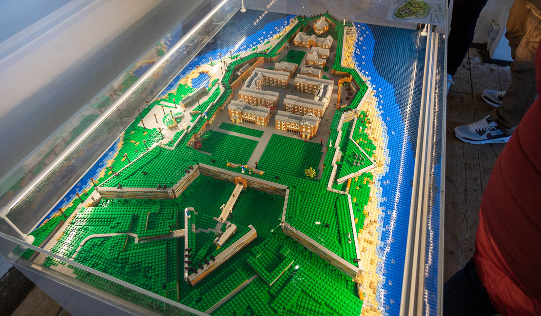A lego version of Fort George.