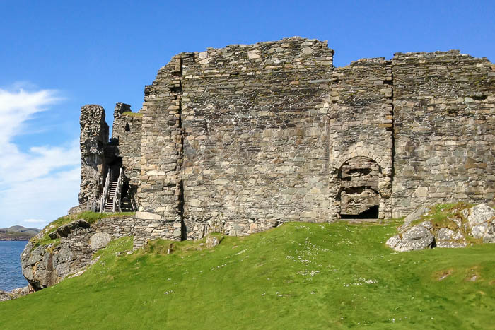 What is the oldest castle in Scotland?