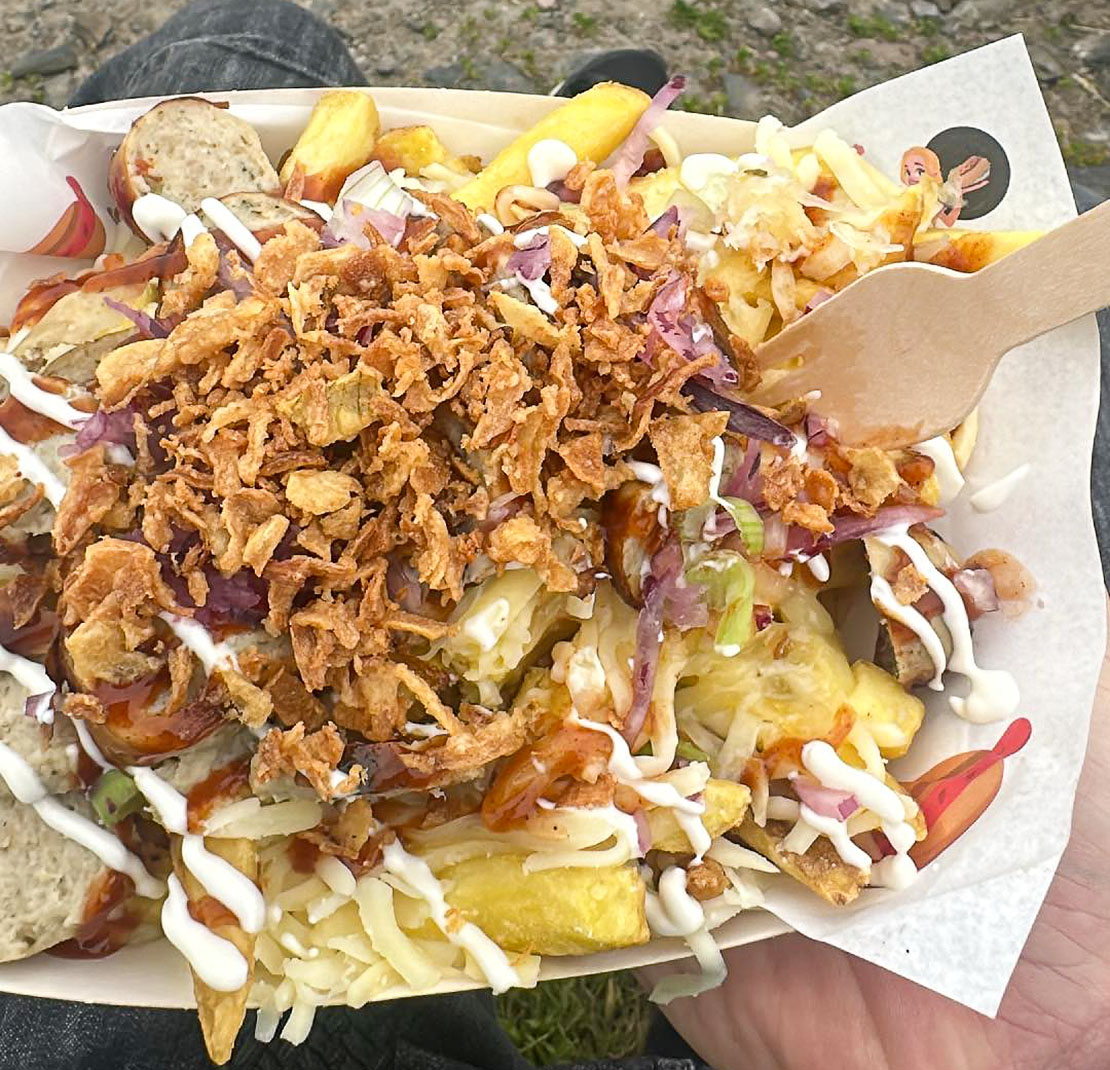 Currywurst loaded fries