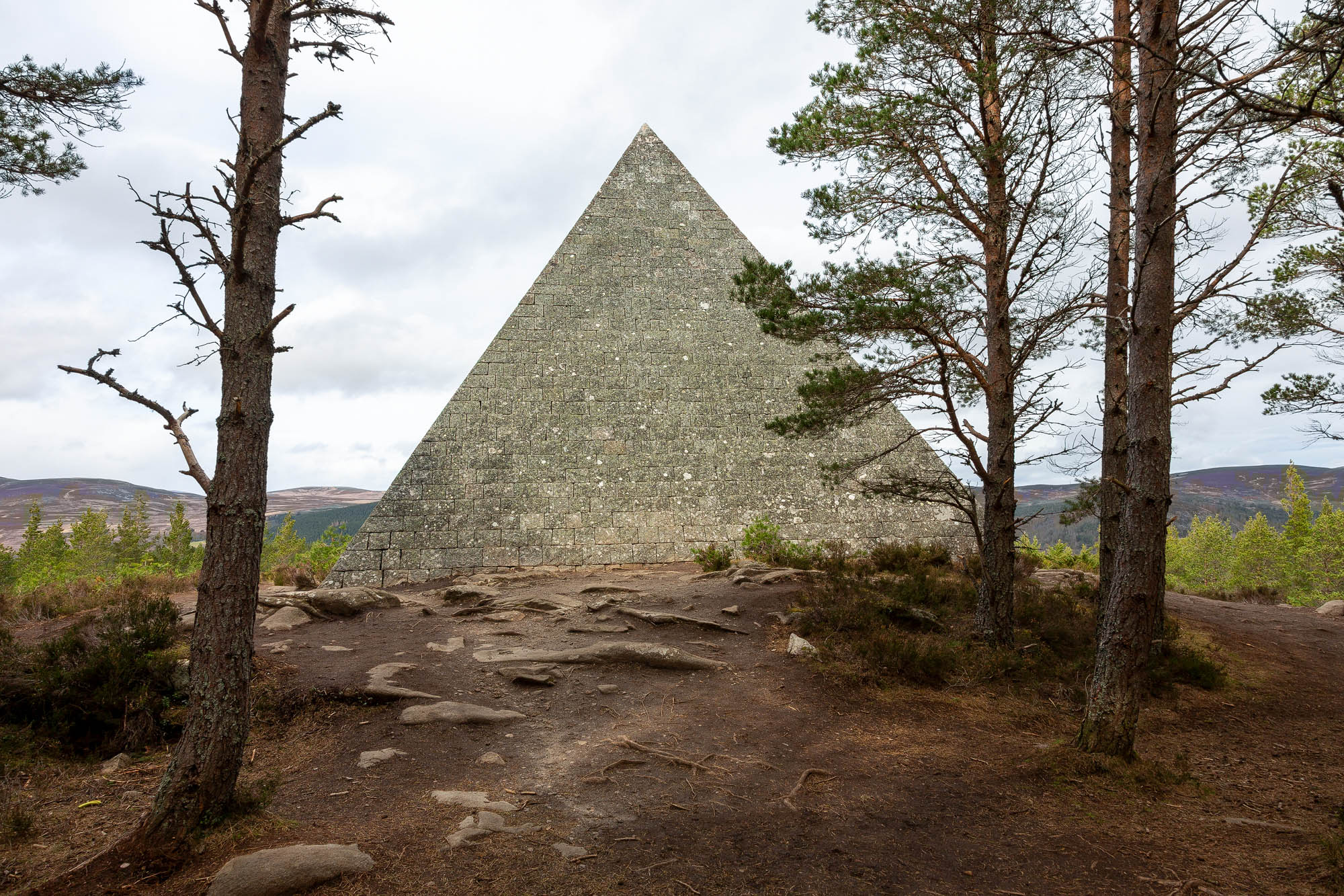 Prince Albert's Cairn / Balmoral Pyramid