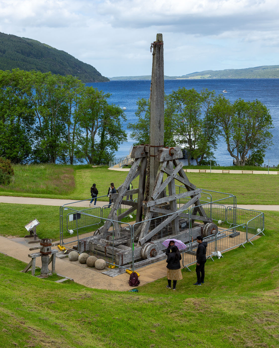 A working trebuchet siege engine